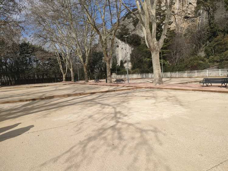 Terrain de pétanque du club ASPTT Cavaillon - Cavaillon