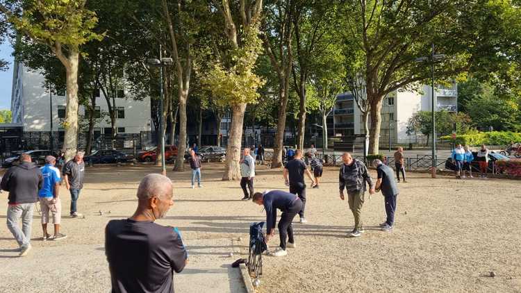 Terrain de pétanque du club LOU PITCHOUN L'ANCIEN - Clichy